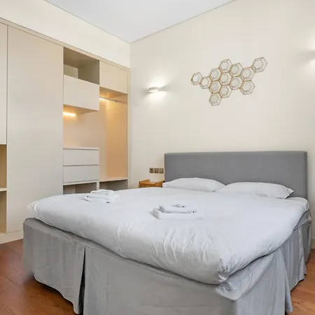 Timeout Market 2 Bedrooms-3